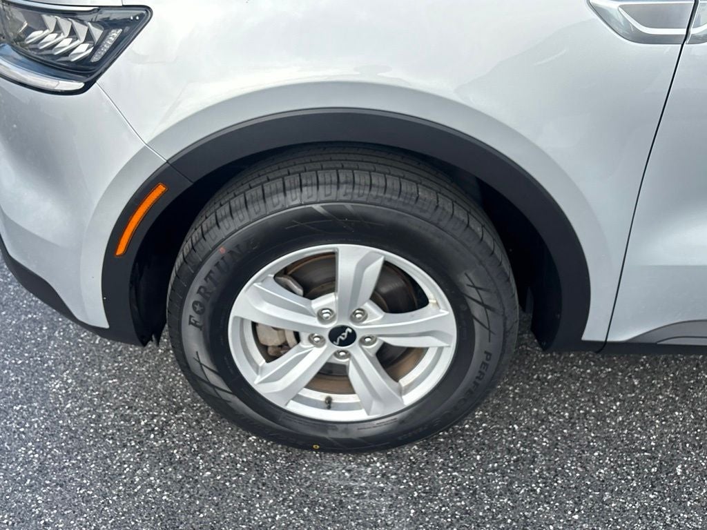 2022 Kia Sorento LX