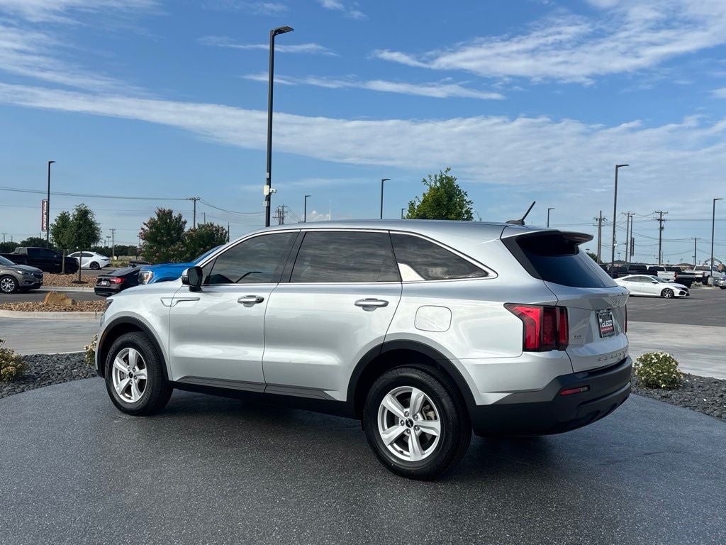 2022 Kia Sorento LX