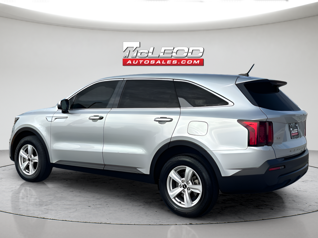 2022 Kia Sorento LX