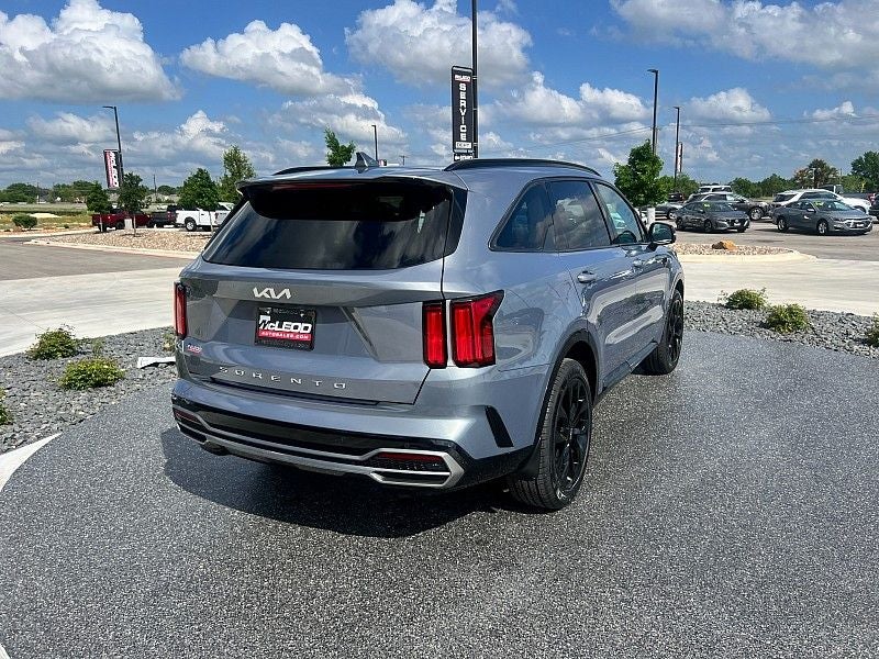 2022 Kia Sorento SX