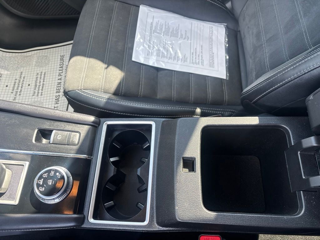 2024 Mitsubishi Outlander Base