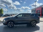 2024 Mitsubishi Outlander Base