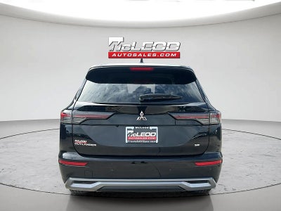 2025 Mitsubishi Outlander SE