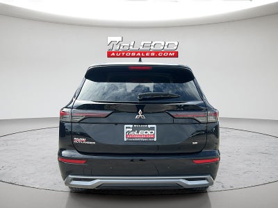 2025 Mitsubishi Outlander SE