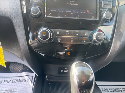 2022 Nissan Rogue Sport S