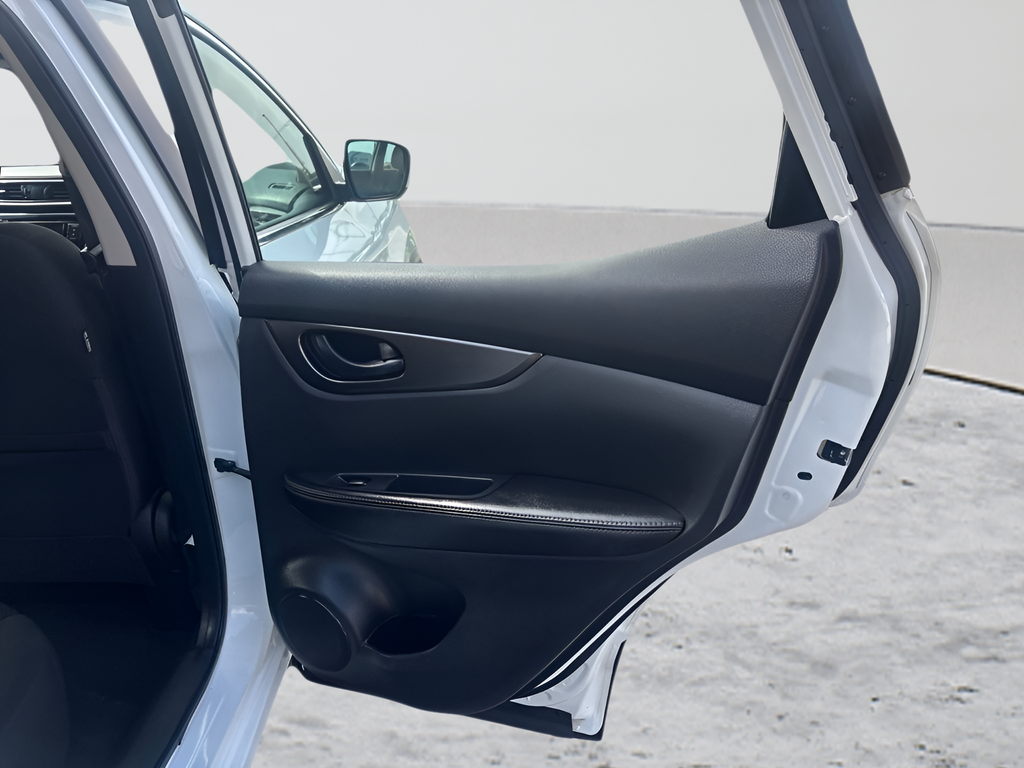 2022 Nissan Rogue Sport S