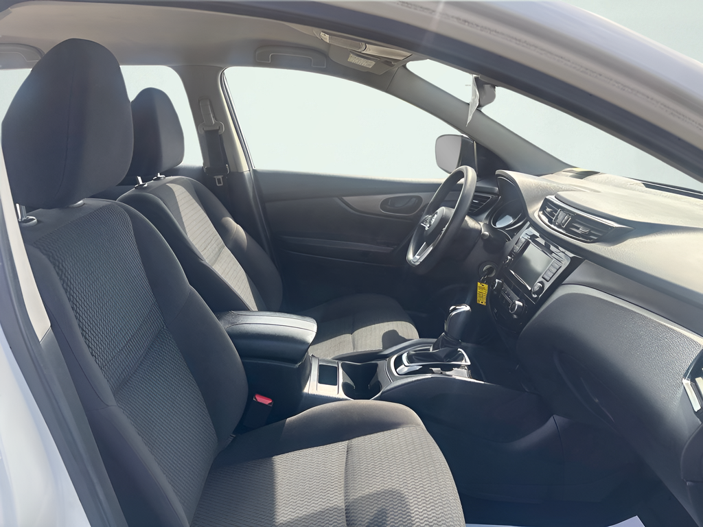 2022 Nissan Rogue Sport S