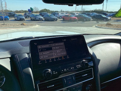 2024 INFINITI QX80 LUXE