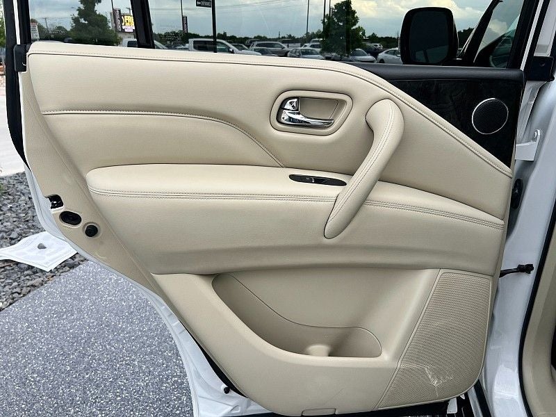 2021 INFINITI QX80 LUXE