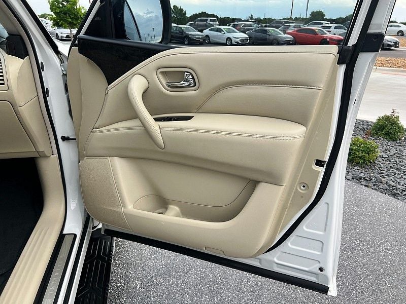 2021 INFINITI QX80 LUXE