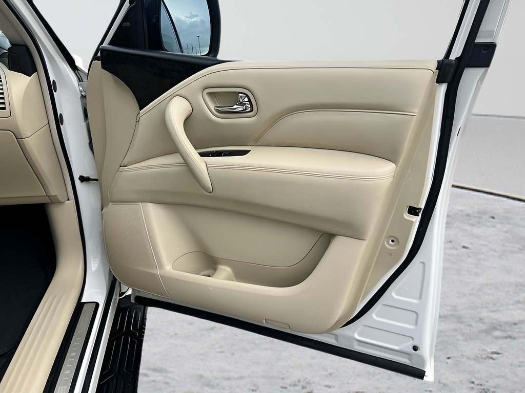 2021 INFINITI QX80 LUXE