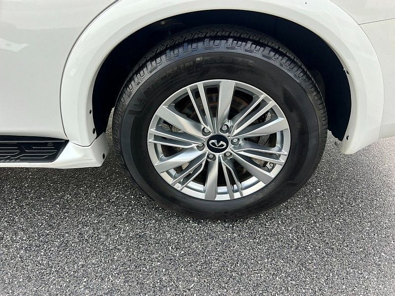 2021 INFINITI QX80 LUXE