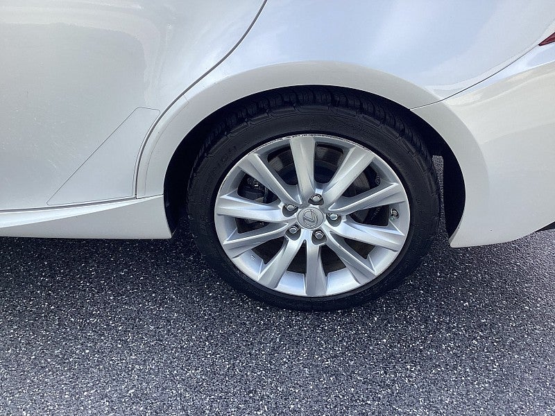 2016 Lexus IS 200t 4dr Sdn