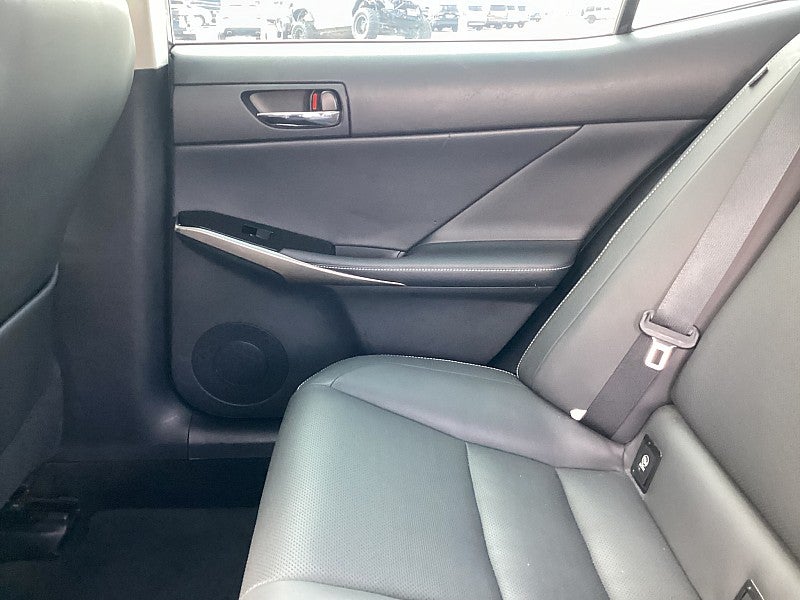 2016 Lexus IS 200t 4dr Sdn