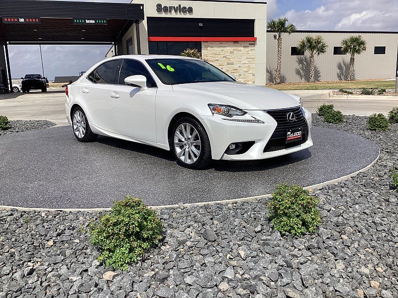 2016 Lexus IS 200t 4dr Sdn