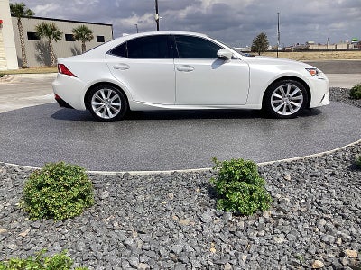 2016 Lexus IS 200t 4dr Sdn