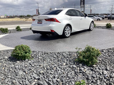 2016 Lexus IS 200t 4dr Sdn