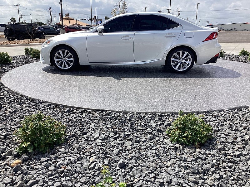 2016 Lexus IS 200t 4dr Sdn