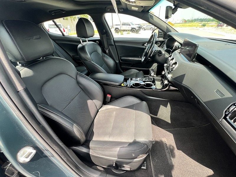 2022 Kia Stinger GT-Line