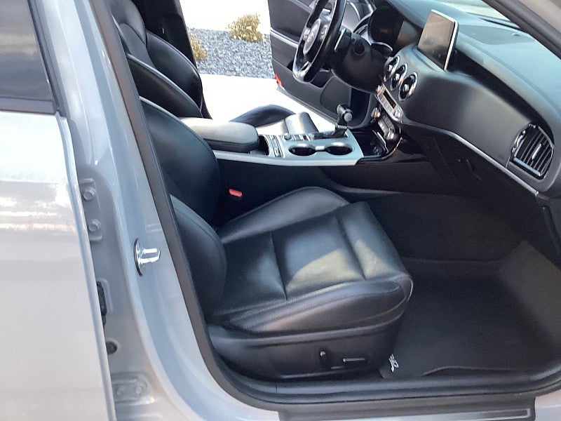 2020 Kia Stinger GT1