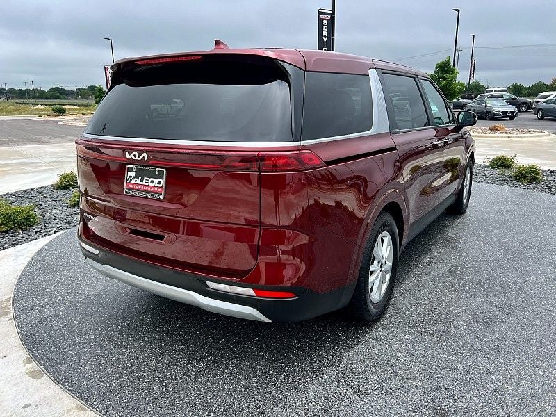 2024 Kia Carnival LX
