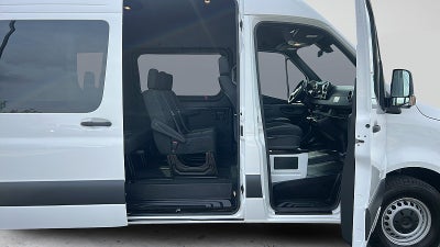 2025 Mercedes-Benz Sprinter Passenger Van 2500 High Roof I4 Diesel 170" RWD