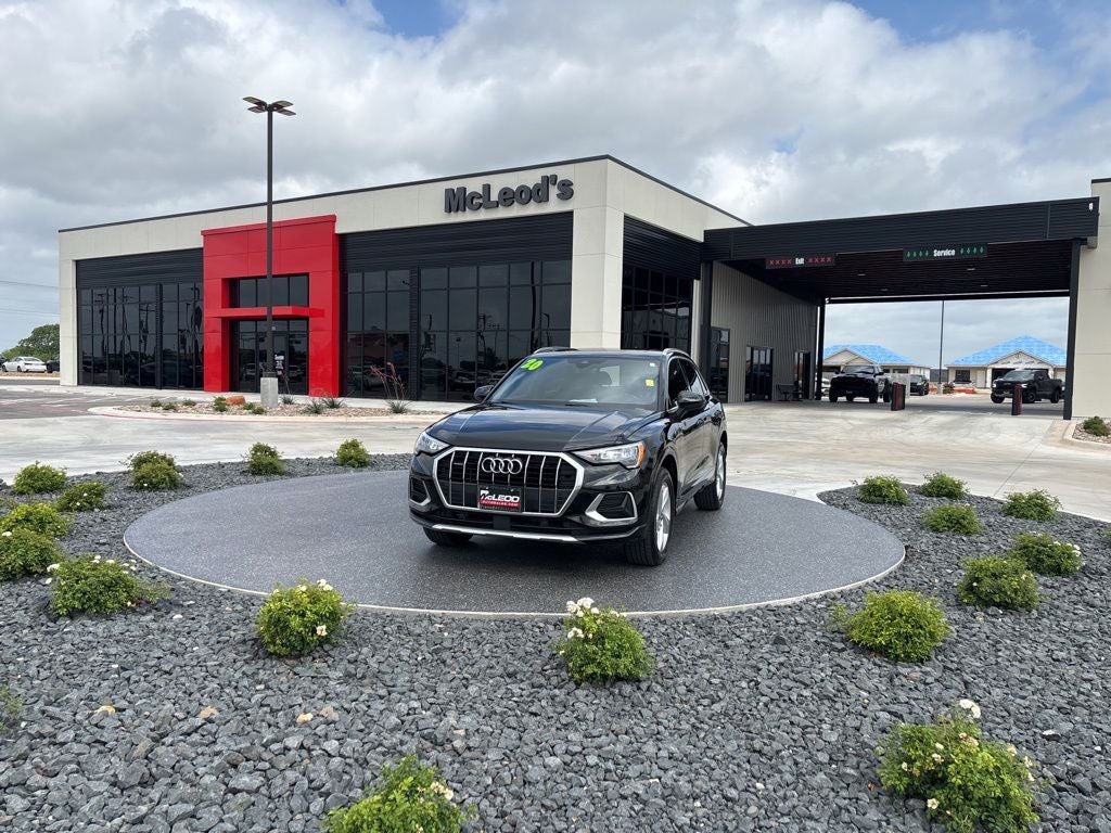2020 Audi Q3 Premium quattro