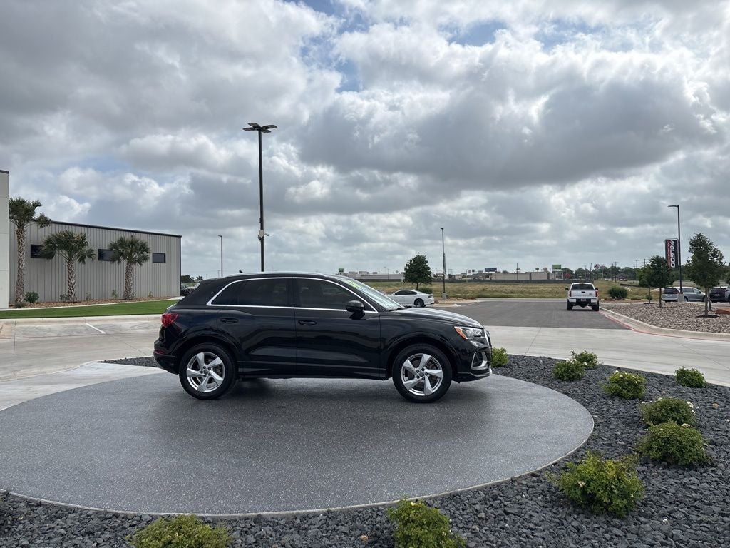 2020 Audi Q3 Premium quattro