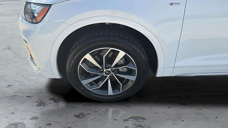 2024 Audi Q5 S line Premium Plus