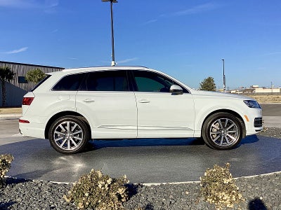 2019 Audi Q7 Premium Plus