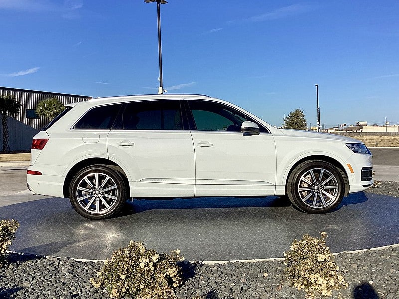 2019 Audi Q7 Premium Plus