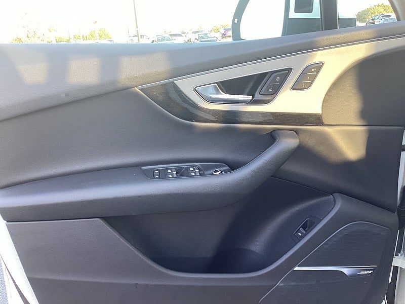 2019 Audi Q7 Premium Plus