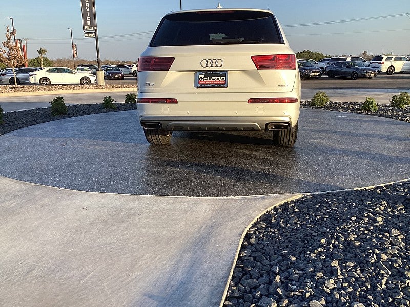 2019 Audi Q7 Premium Plus