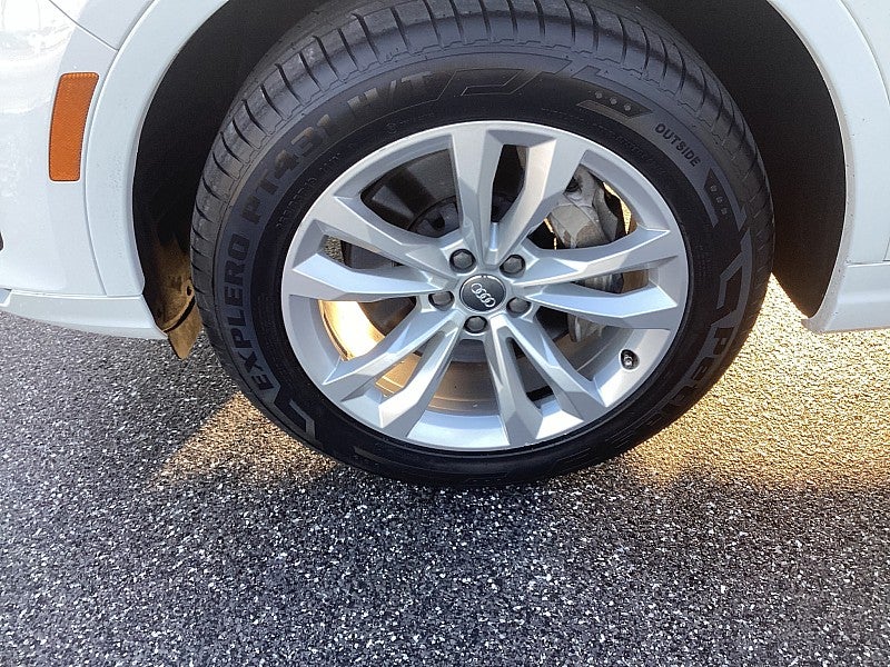 2019 Audi Q7 Premium Plus