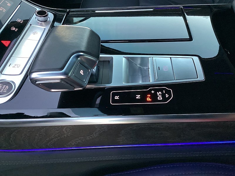 2022 Audi A8 L 55 TFSI quattro