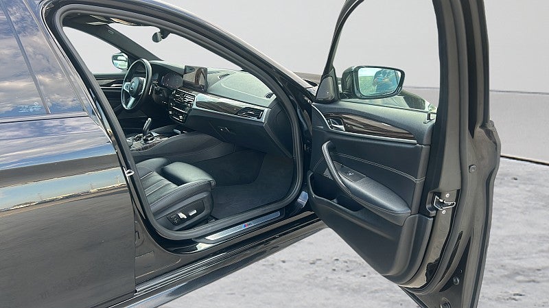 2021 BMW 5 Series 530i