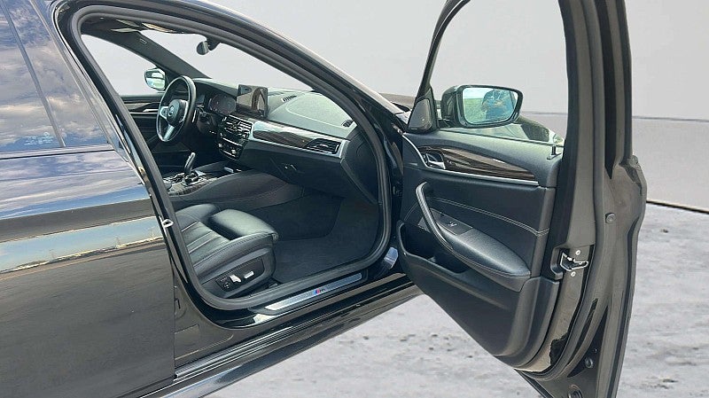 2021 BMW 5 Series 530i