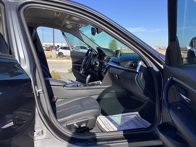 2017 BMW 3 Series 320i