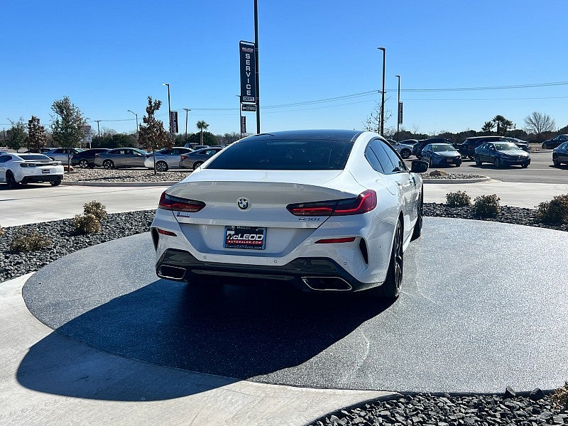 2022 BMW 8 Series 840i