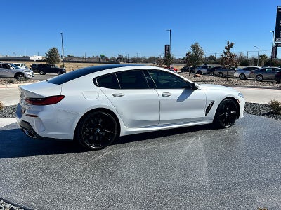 2022 BMW 8 Series 840i