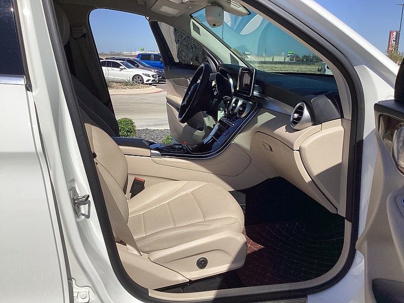 2019 Mercedes-Benz GLC-Class GLC 300