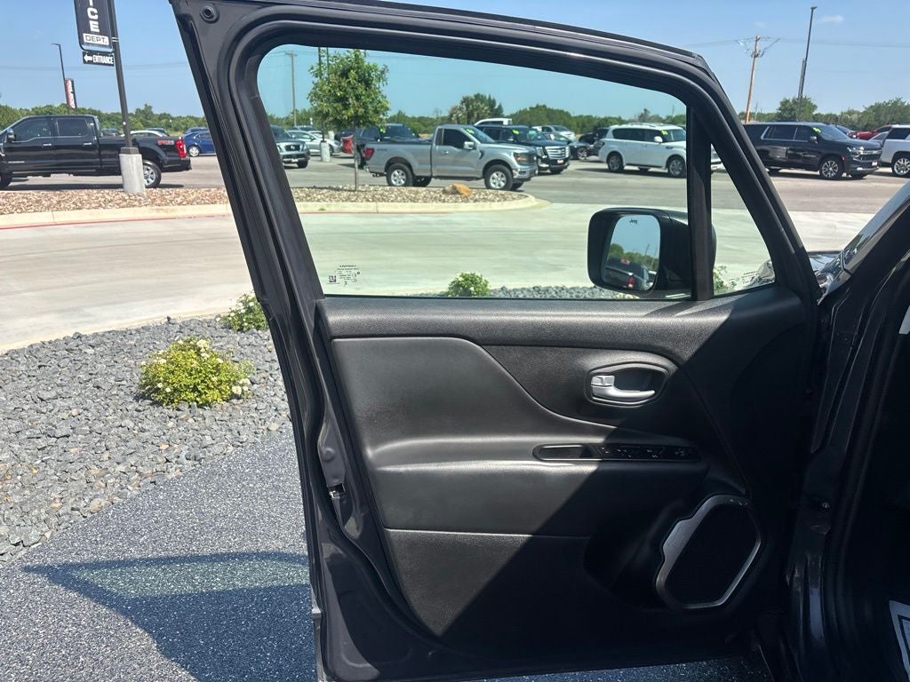 2023 Jeep Renegade Latitude